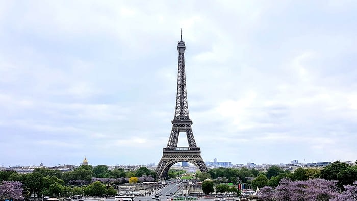 eiffel tower zoom virtual background images
